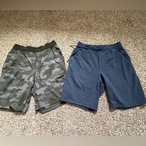 lululemon athletica Men's Camouflage & Navy Athletic Shorts